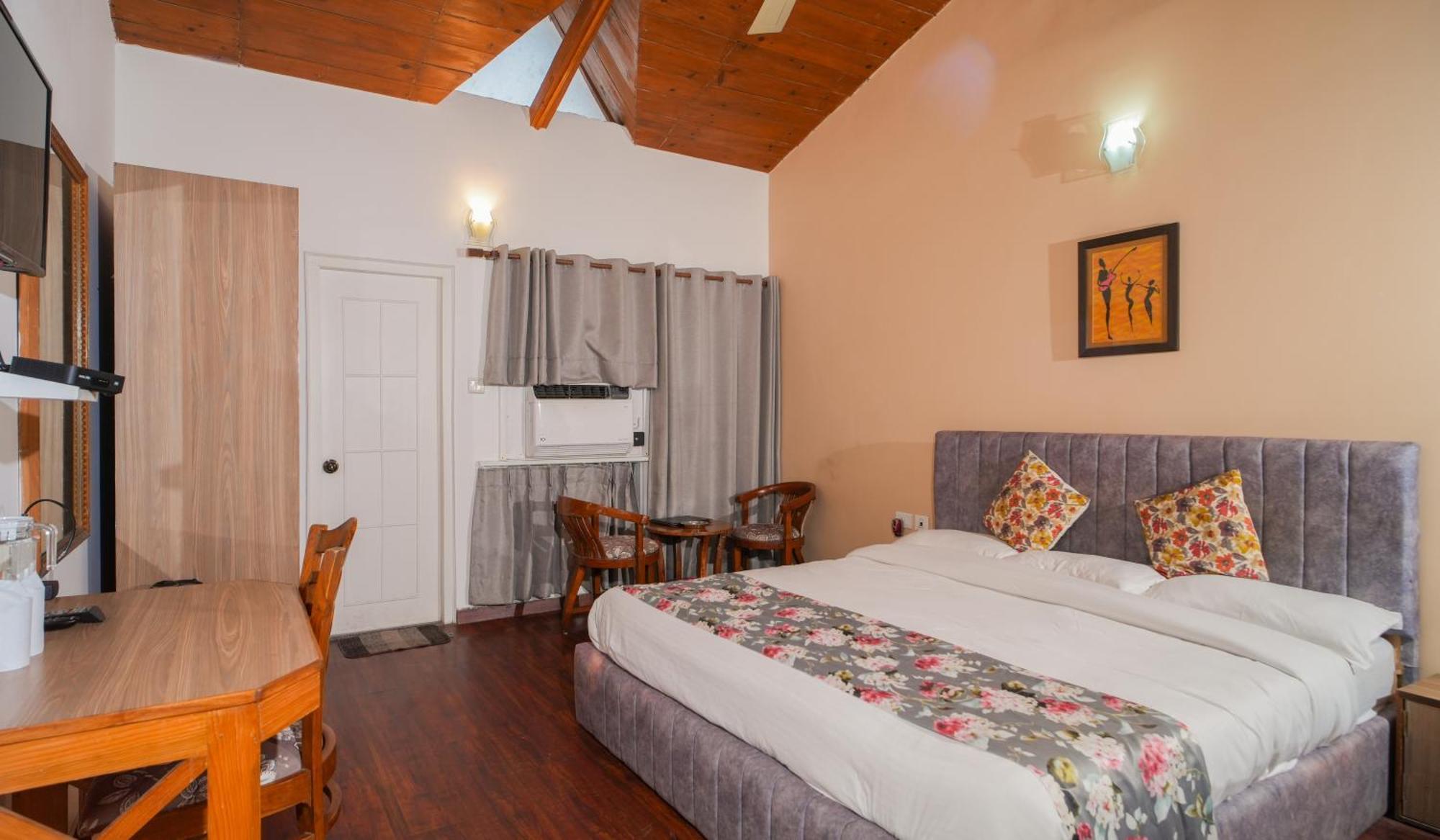 Neelesh Inn- A Luxury Lake View Hotel- 20 Kms From Nainital บีมตาล ภายนอก รูปภาพ