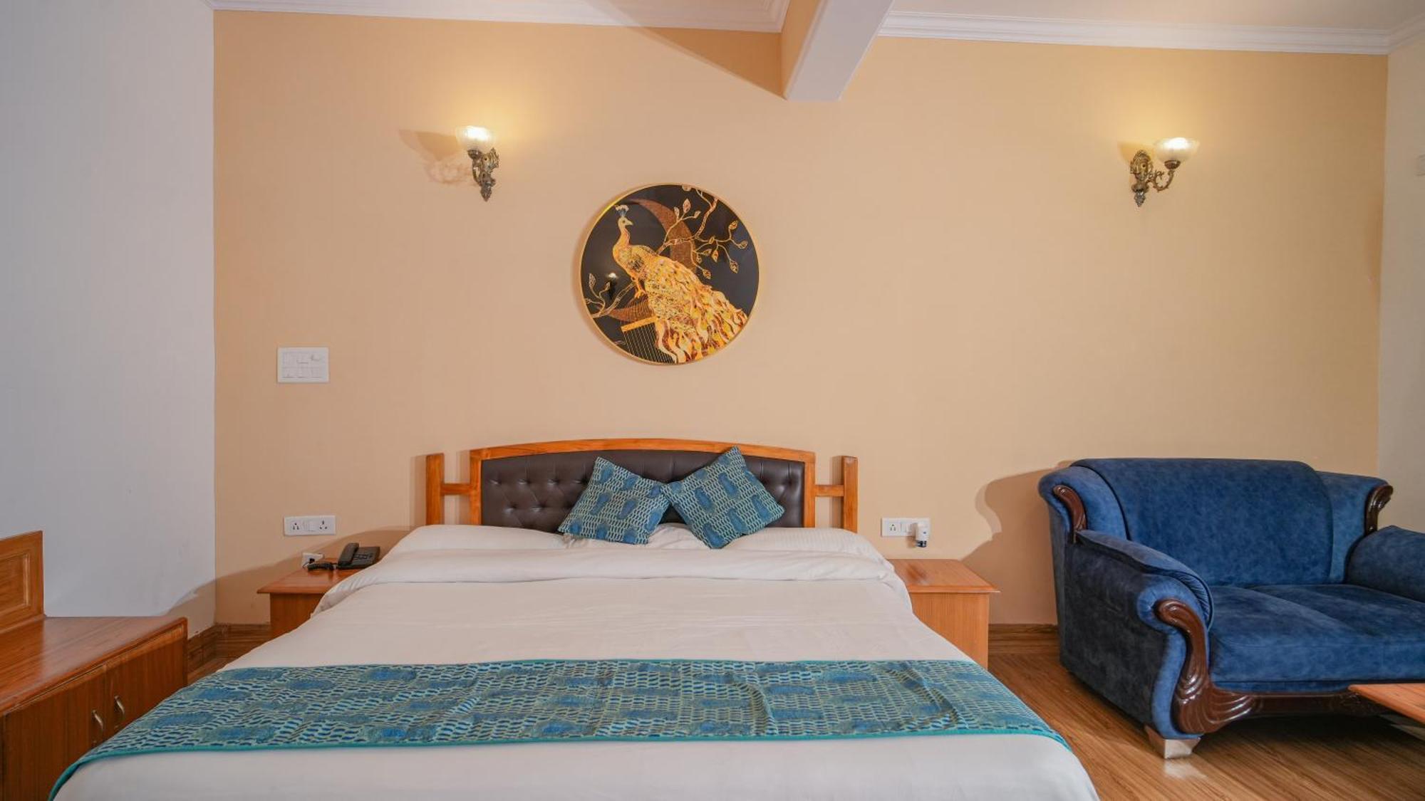 Neelesh Inn- A Luxury Lake View Hotel- 20 Kms From Nainital บีมตาล ภายนอก รูปภาพ