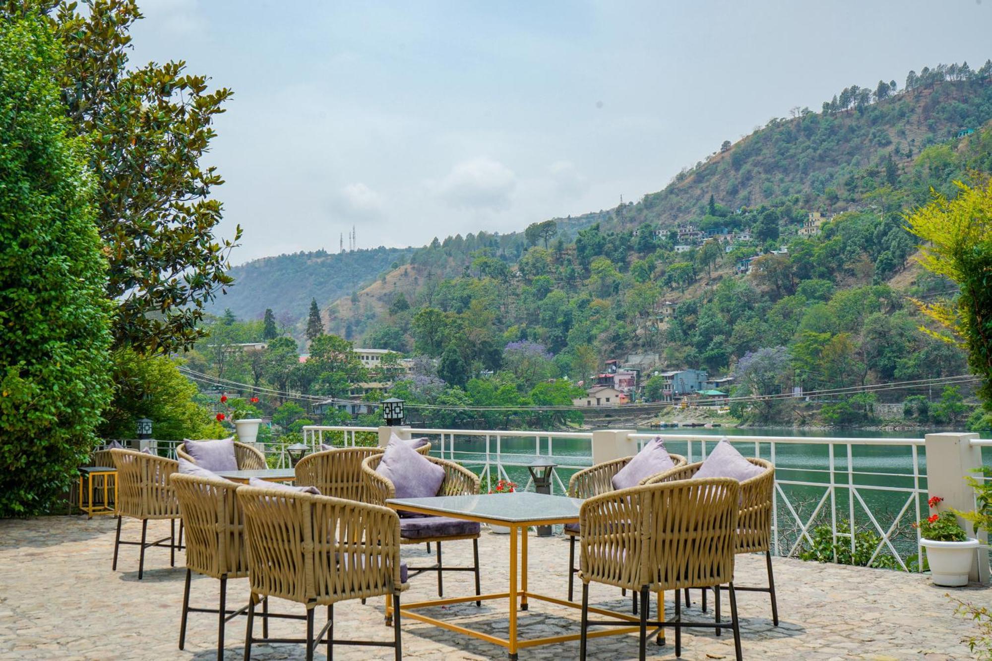 Neelesh Inn- A Luxury Lake View Hotel- 20 Kms From Nainital บีมตาล ภายนอก รูปภาพ