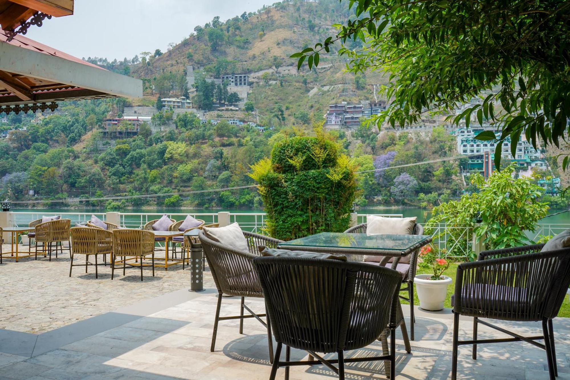 Neelesh Inn- A Luxury Lake View Hotel- 20 Kms From Nainital บีมตาล ภายนอก รูปภาพ