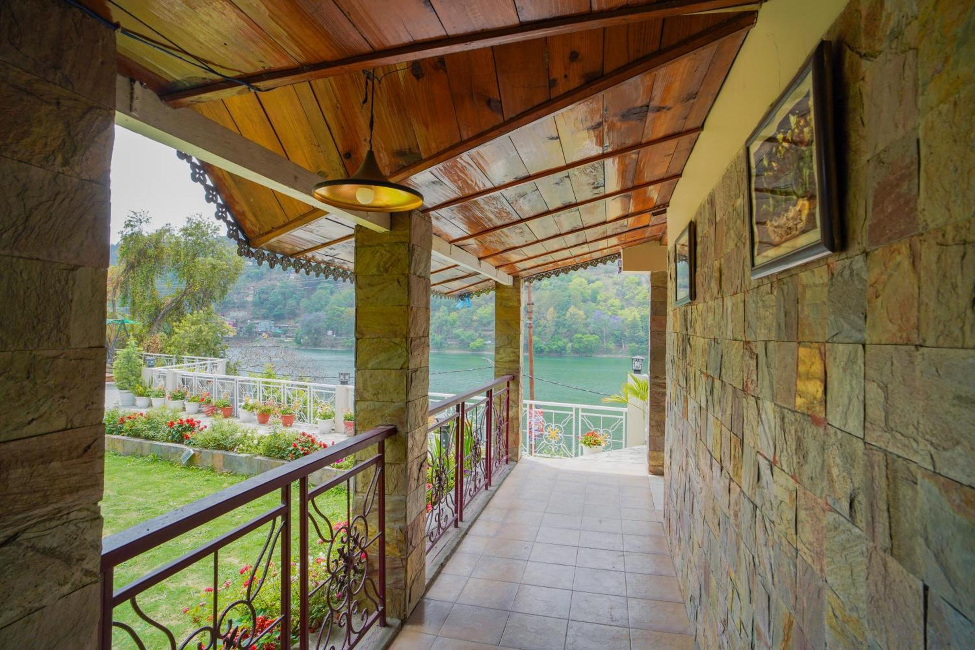 Neelesh Inn- A Luxury Lake View Hotel- 20 Kms From Nainital บีมตาล ภายนอก รูปภาพ